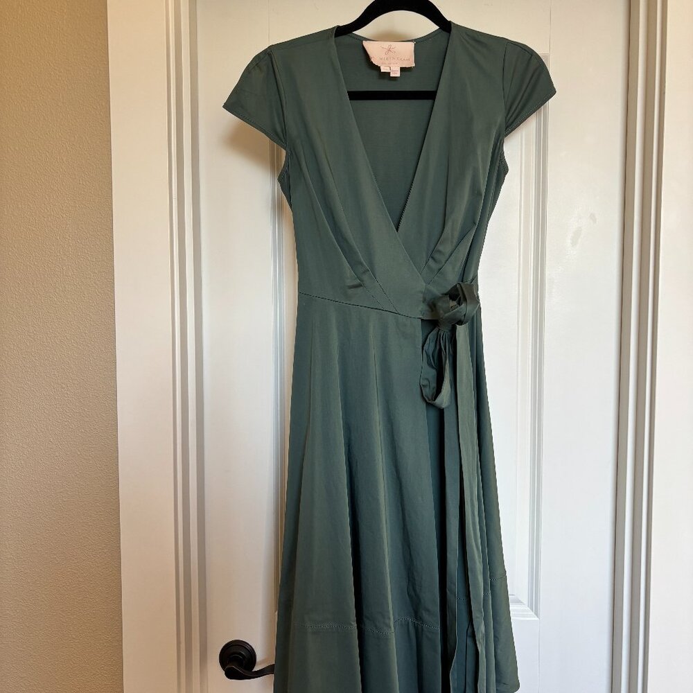 Gorgeous "Addison" wrap dress by Gal Meets Glam - Picture 2 of 7
